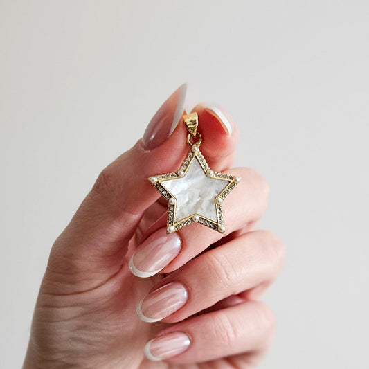 Charms PEARL STAR